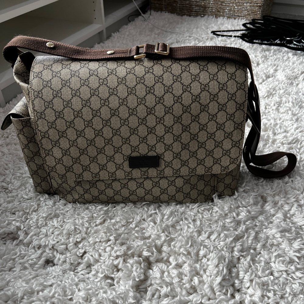 GG PLUS DIAPER BAG